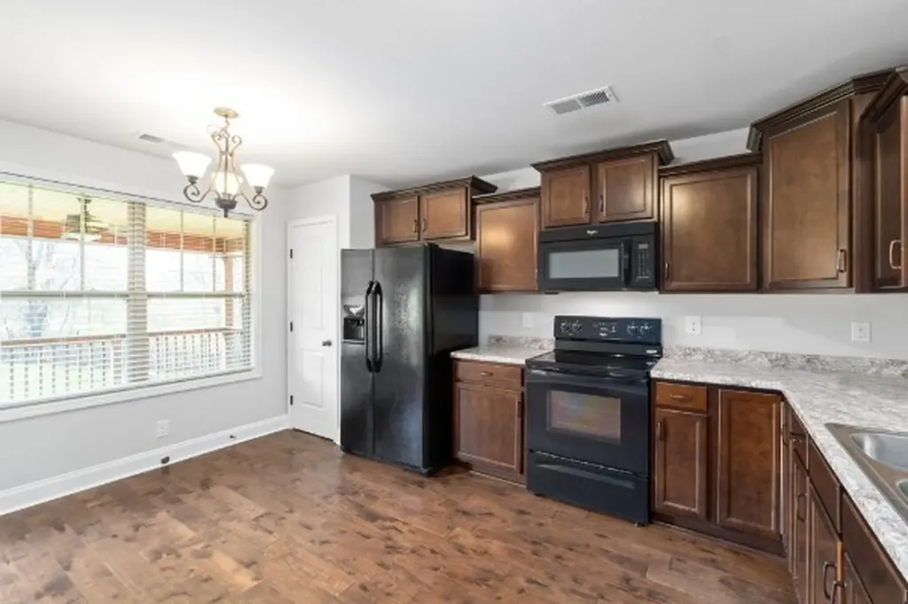 1126 Garrettsburg Road Clarksville TN 37042