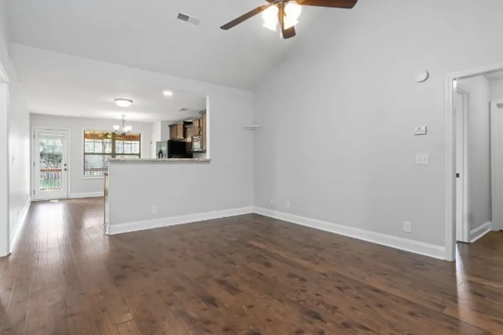 1126 Garrettsburg Road Clarksville TN 37042