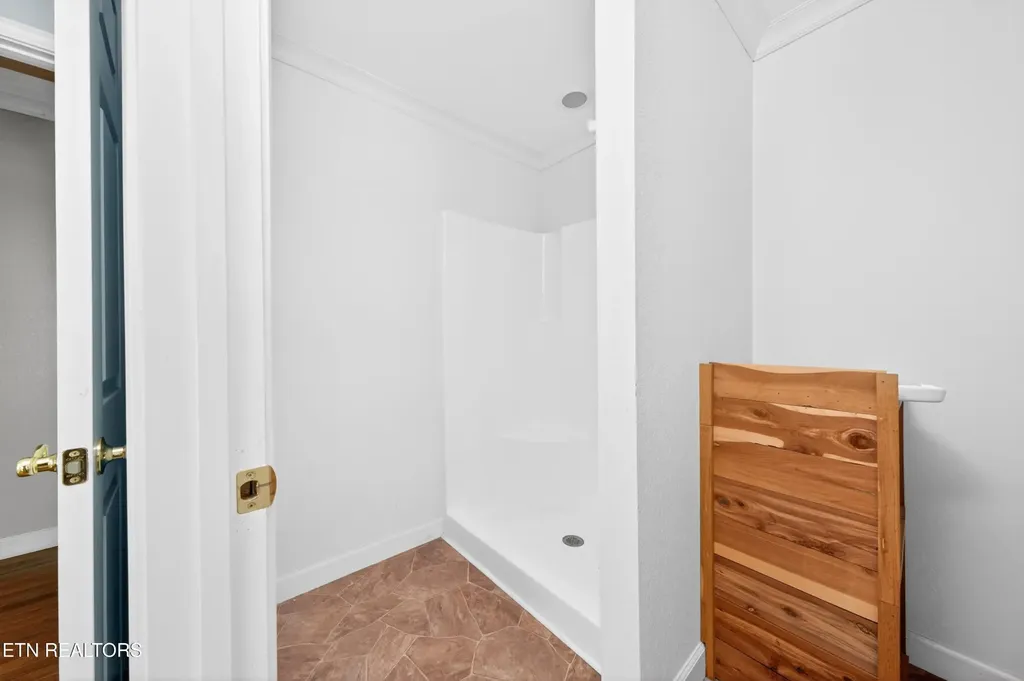 1161 Charlie Doss Road Jamestown TN 38556