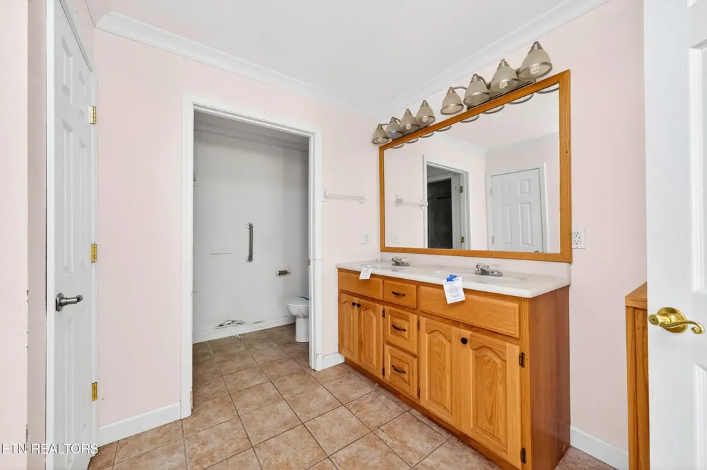 1161 Charlie Doss Road Jamestown TN 38556