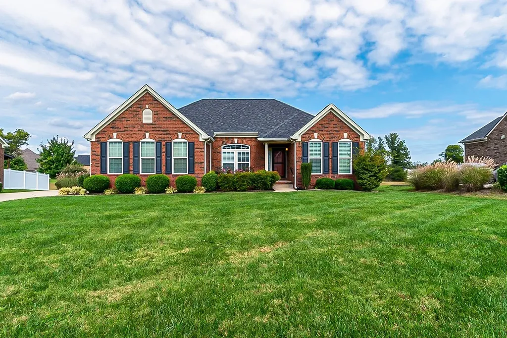 318 River Downs Boulevard Murfreesboro TN 37128