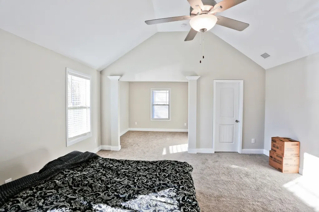 1076 Black Oak Circle Clarksville TN 37042