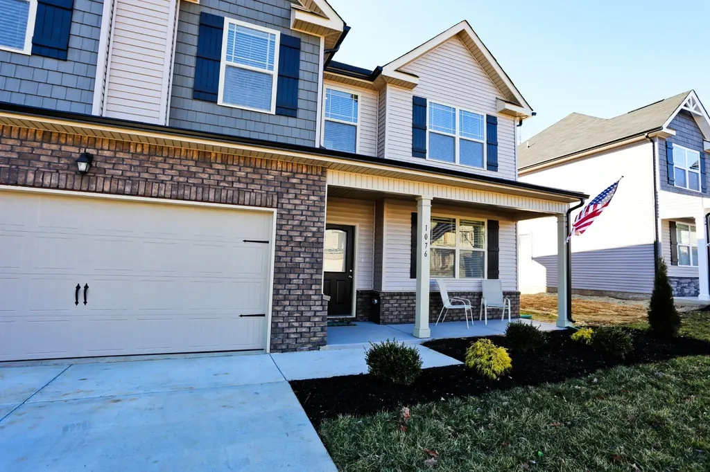 1076 Black Oak Circle Clarksville TN 37042