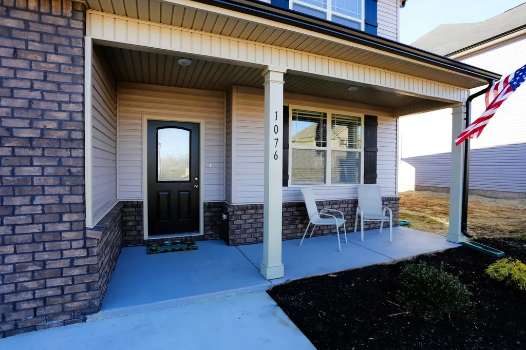 1076 Black Oak Circle Clarksville TN 37042