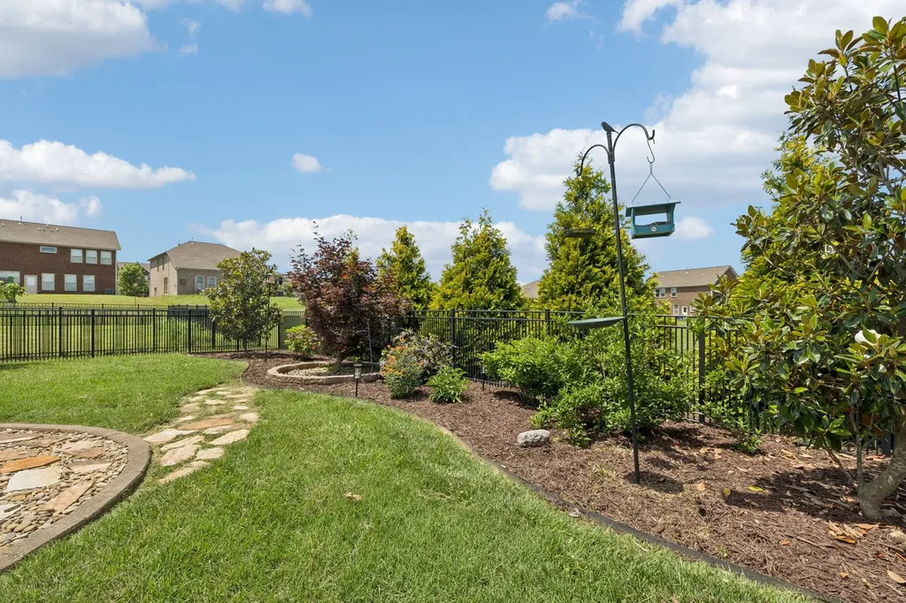 817 Yakima Way Murfreesboro TN 37130