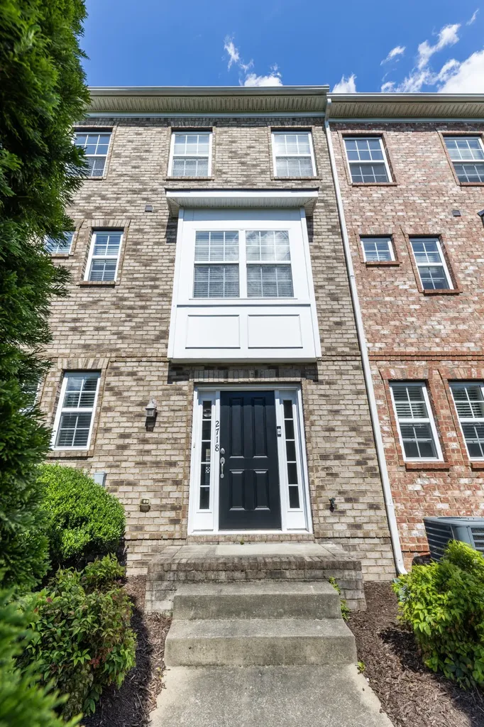 2718 Dracut Lane Nashville TN 37211