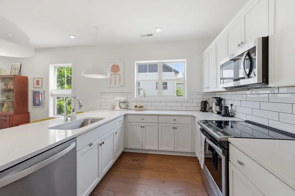 647 Nashua Lane Nashville TN 37209