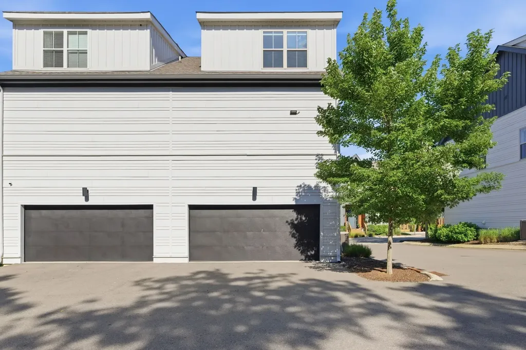 647 Nashua Lane Nashville TN 37209
