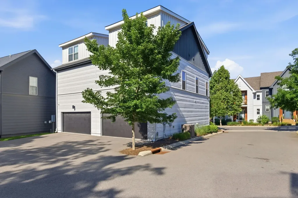 647 Nashua Lane Nashville TN 37209