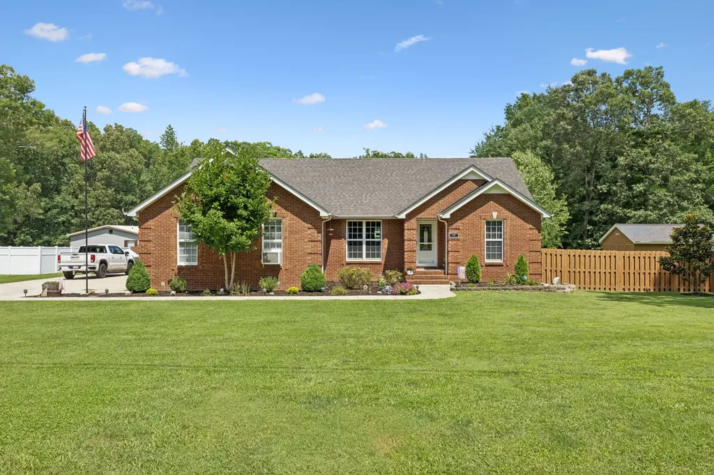 77 Shady Acres Lane Tullahoma TN 37388