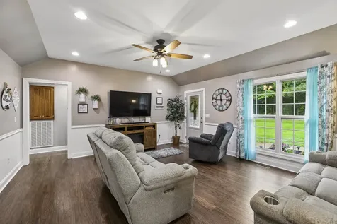 77 Shady Acres Lane Tullahoma TN 37388