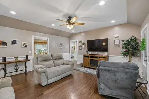 77 Shady Acres Lane Tullahoma TN 37388