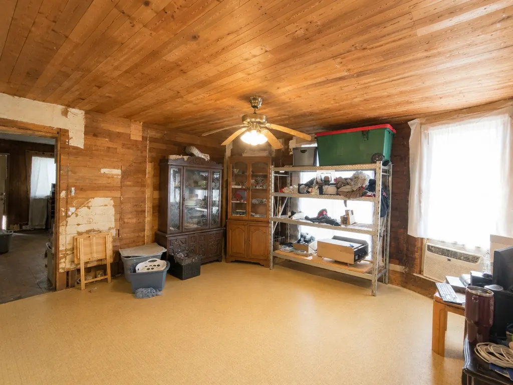 112 N Grayson Street Newbern TN 38059
