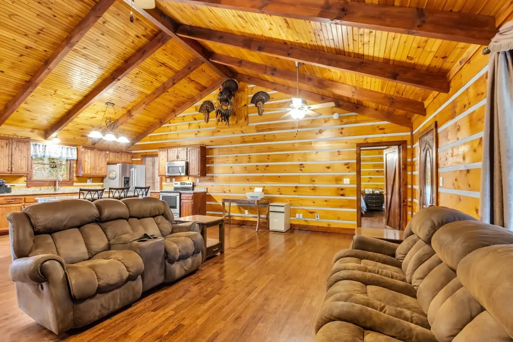 7901 W Buckeye Bottom Road, N Murfreesboro TN 37129
