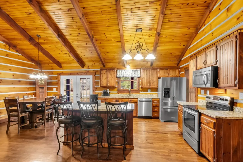 7901 W Buckeye Bottom Road, N Murfreesboro TN 37129