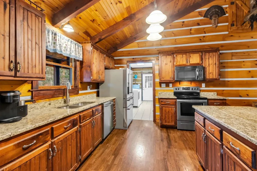 7901 W Buckeye Bottom Road, N Murfreesboro TN 37129