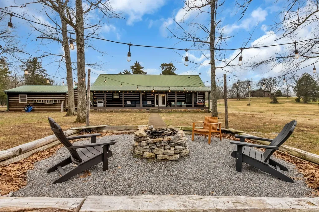 7901 W Buckeye Bottom Road, N Murfreesboro TN 37129