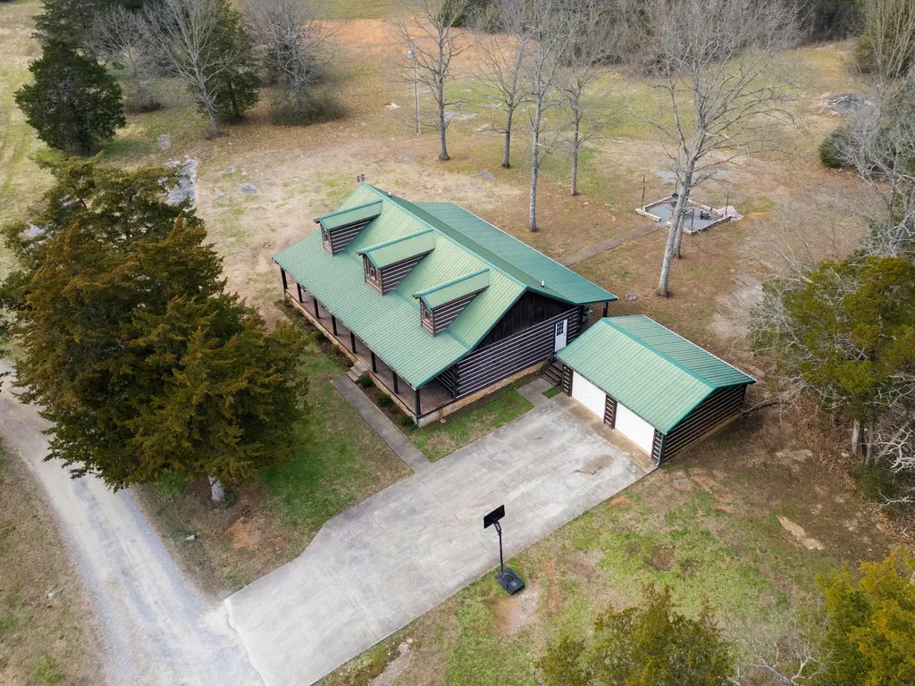 7901 W Buckeye Bottom Road, N Murfreesboro TN 37129