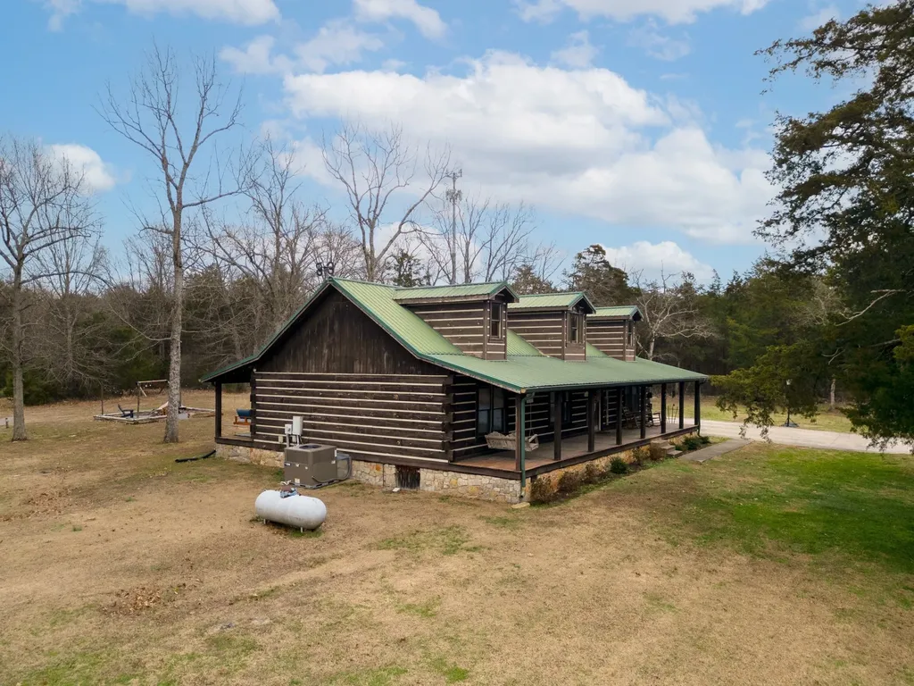 7901 W Buckeye Bottom Road, N Murfreesboro TN 37129