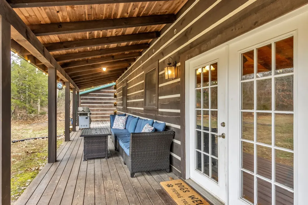 7901 W Buckeye Bottom Road, N Murfreesboro TN 37129