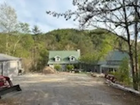 1243 Carrs Creek Road Townsend TN 37882