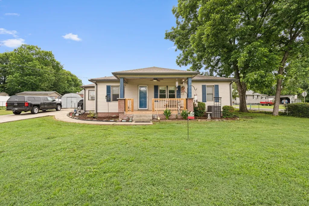549 Broadway Street Dayton TN 37321