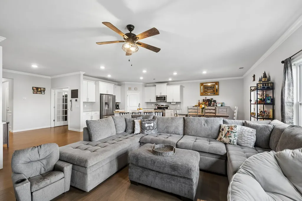 9003 Lockeland Drive Spring Hill TN 37174