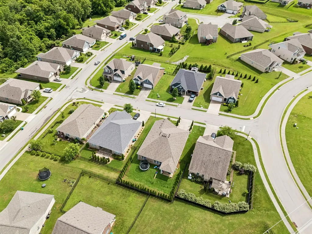 9003 Lockeland Drive Spring Hill TN 37174