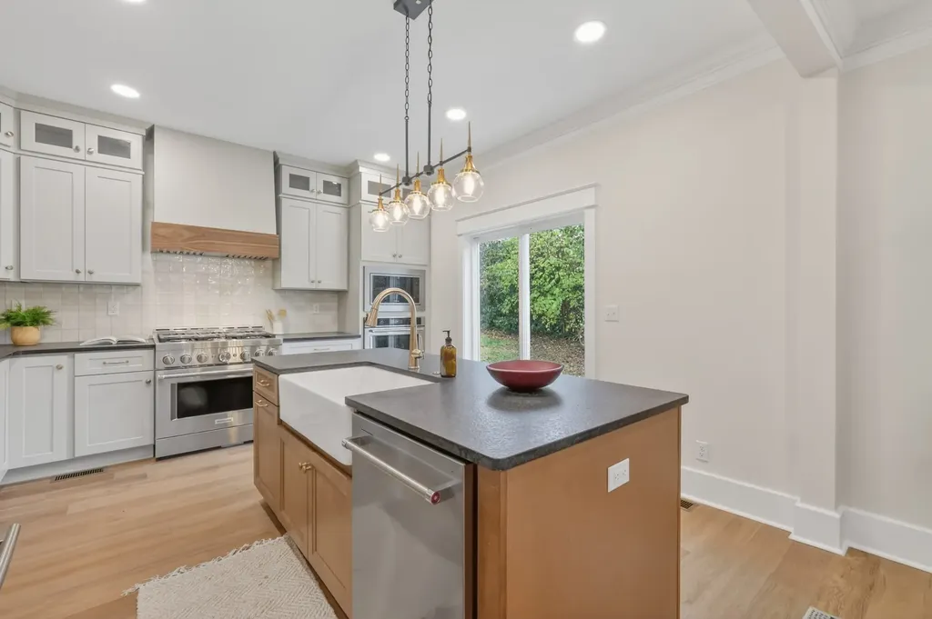 1129 Sharpe Avenue Nashville TN 37206
