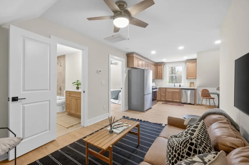 1129 Sharpe Avenue Nashville TN 37206