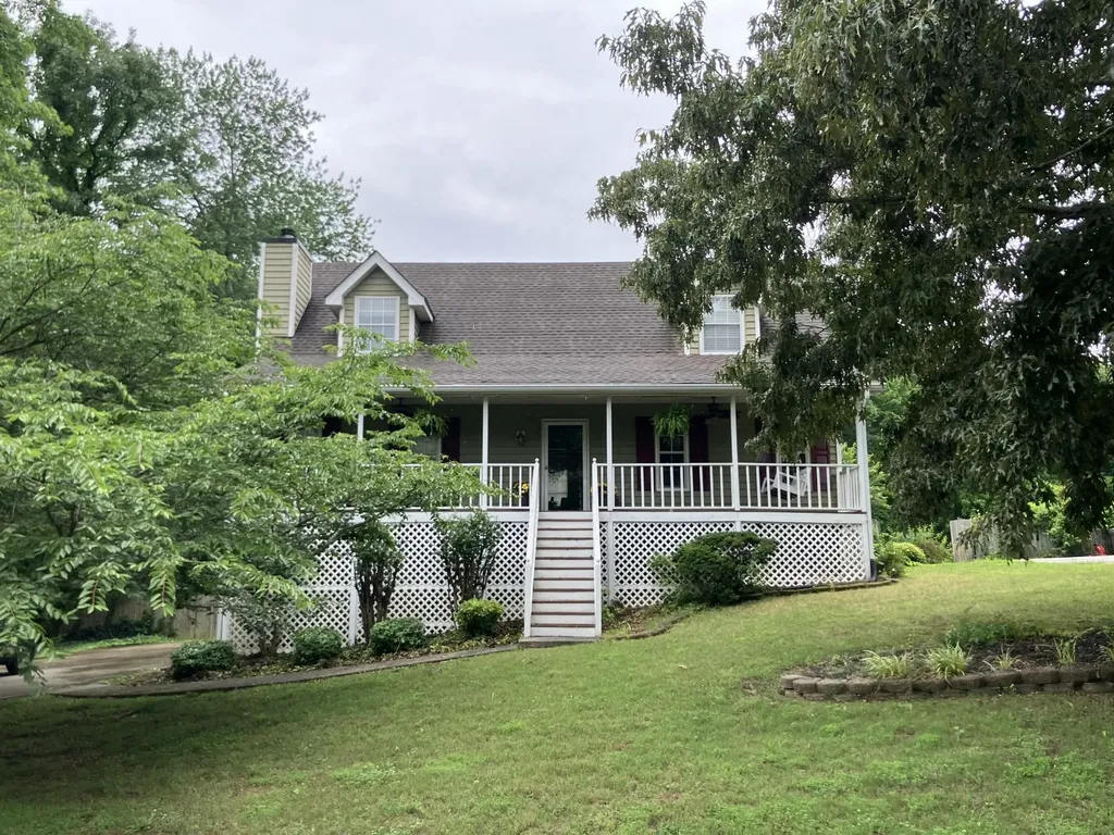 8735 Brookhill Drive Hixson TN 37343