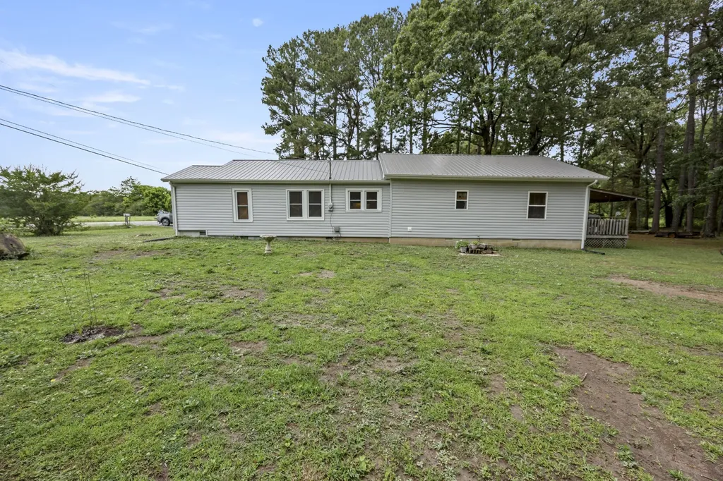 8988 Old Tullahoma Road Estill Springs TN 37330