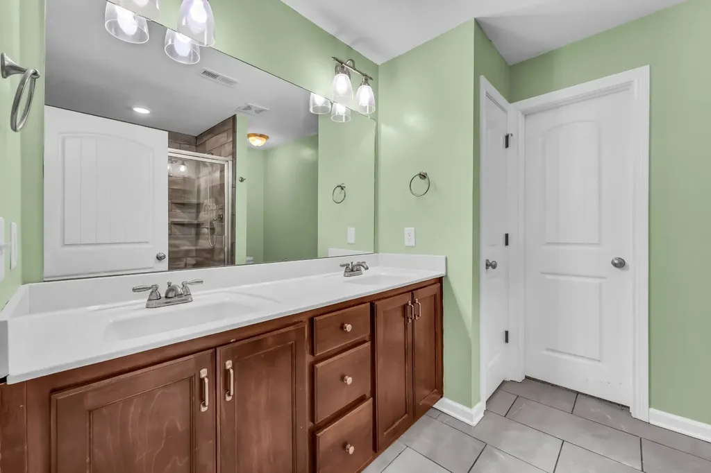 1177 Gentry Drive Clarksville TN 37043