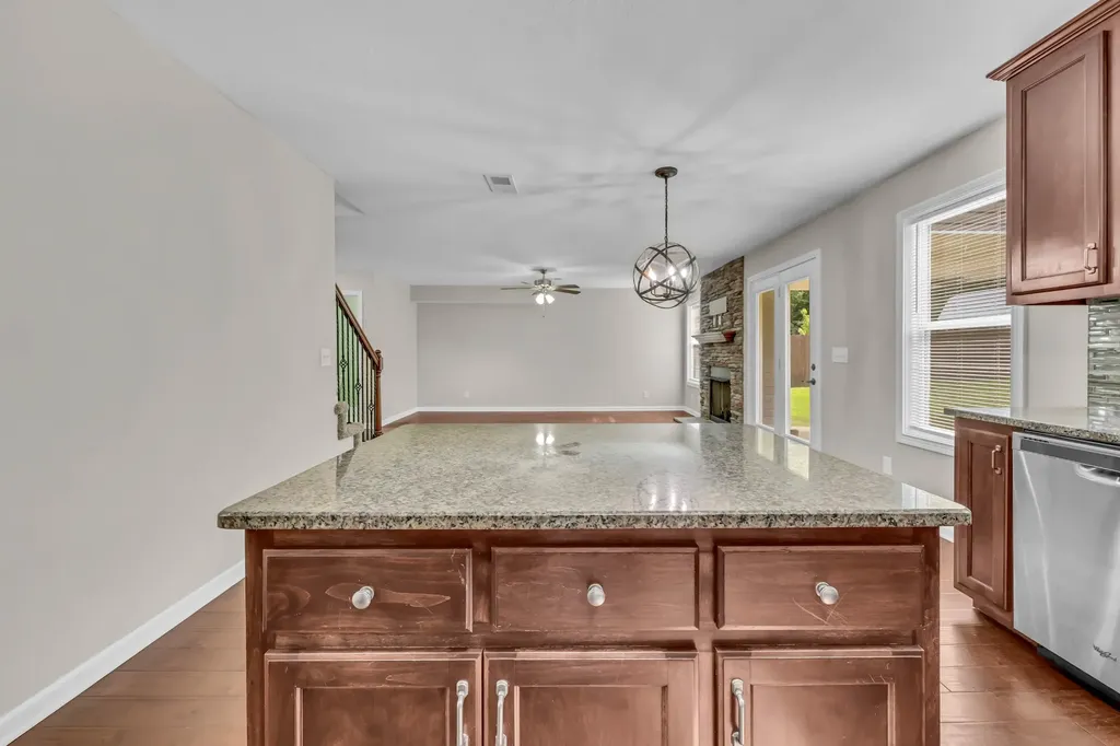 1177 Gentry Drive Clarksville TN 37043