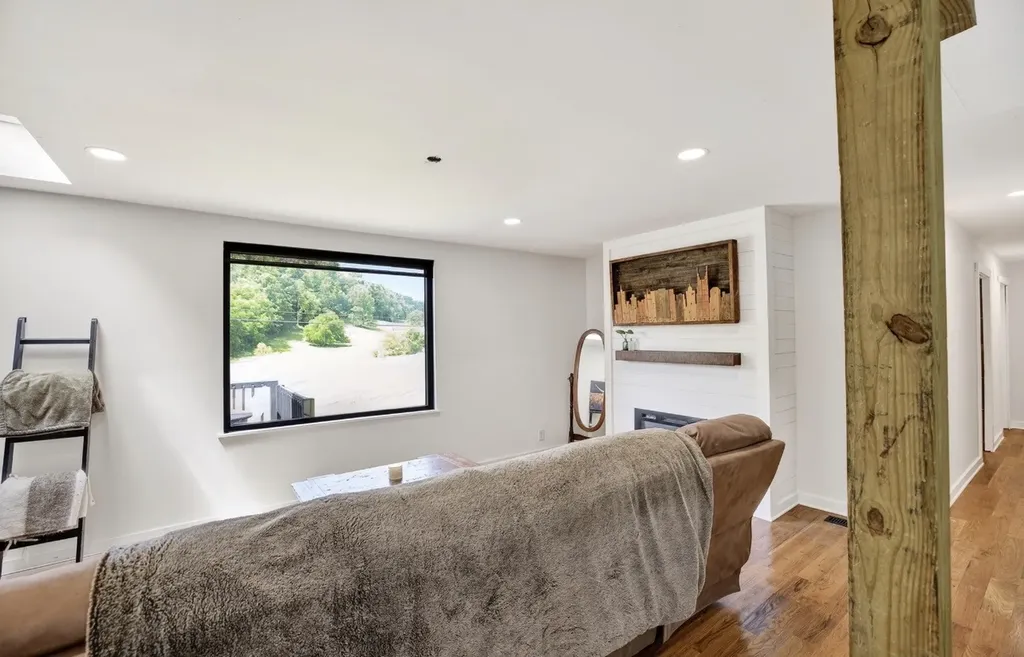 4748 Eatons Creek Road NW Nashville TN 37218