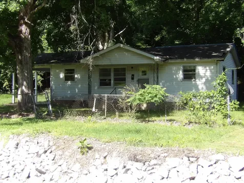 241 Lomax Avenue Waverly TN 37185