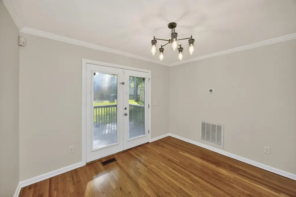 907 11th Ave, N Nashville TN 37208