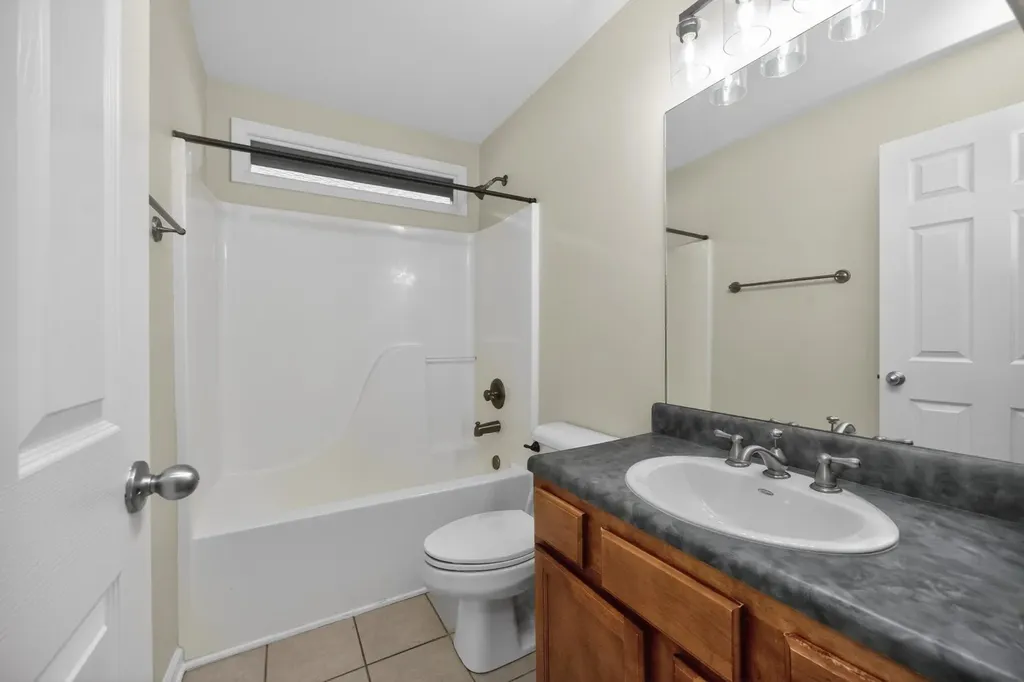 907 11th Ave, N Nashville TN 37208