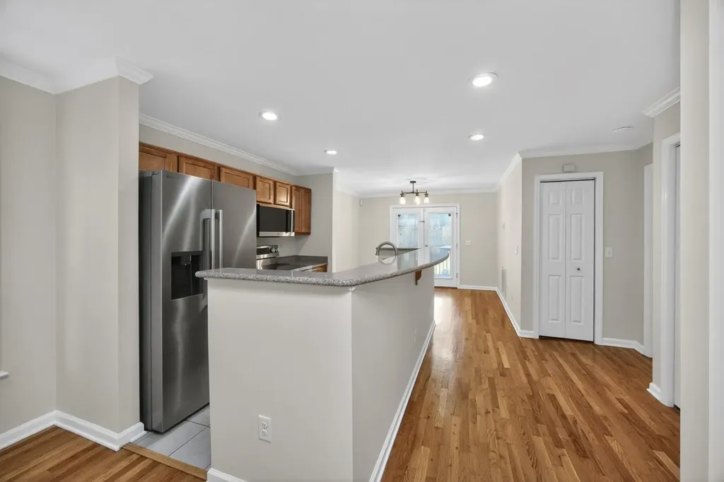 907 11th Ave, N Nashville TN 37208