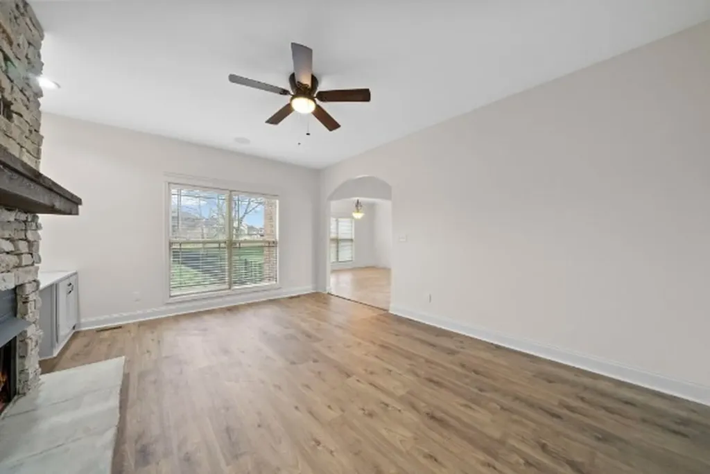 1957 Boyer Boulevard Clarksville TN 37043