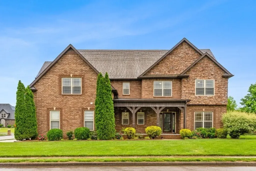 1957 Boyer Boulevard Clarksville TN 37043
