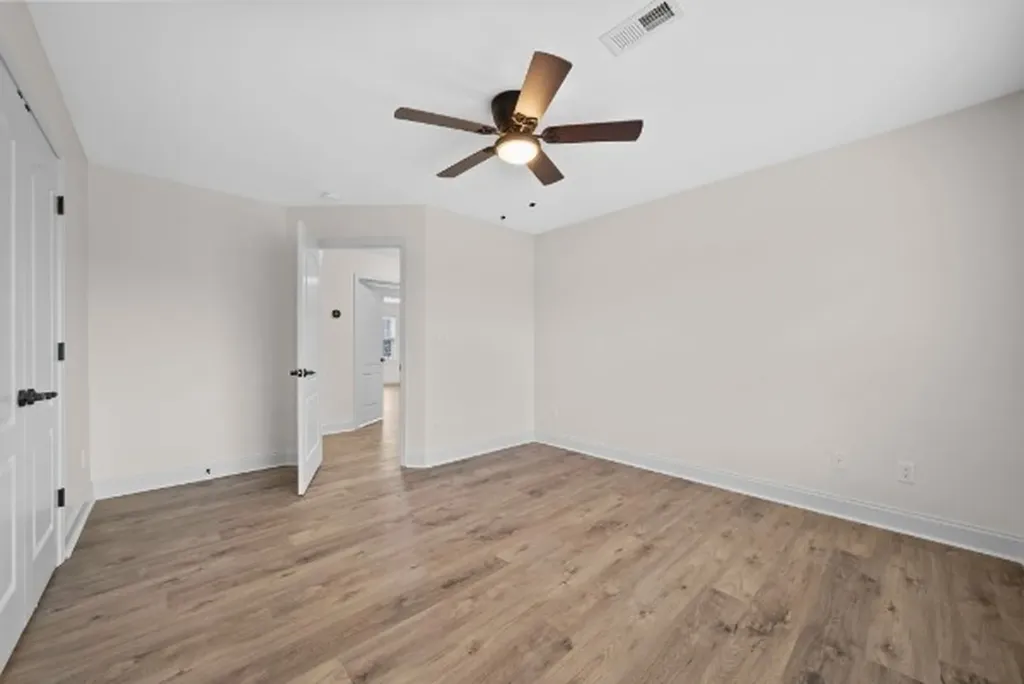 1957 Boyer Boulevard Clarksville TN 37043
