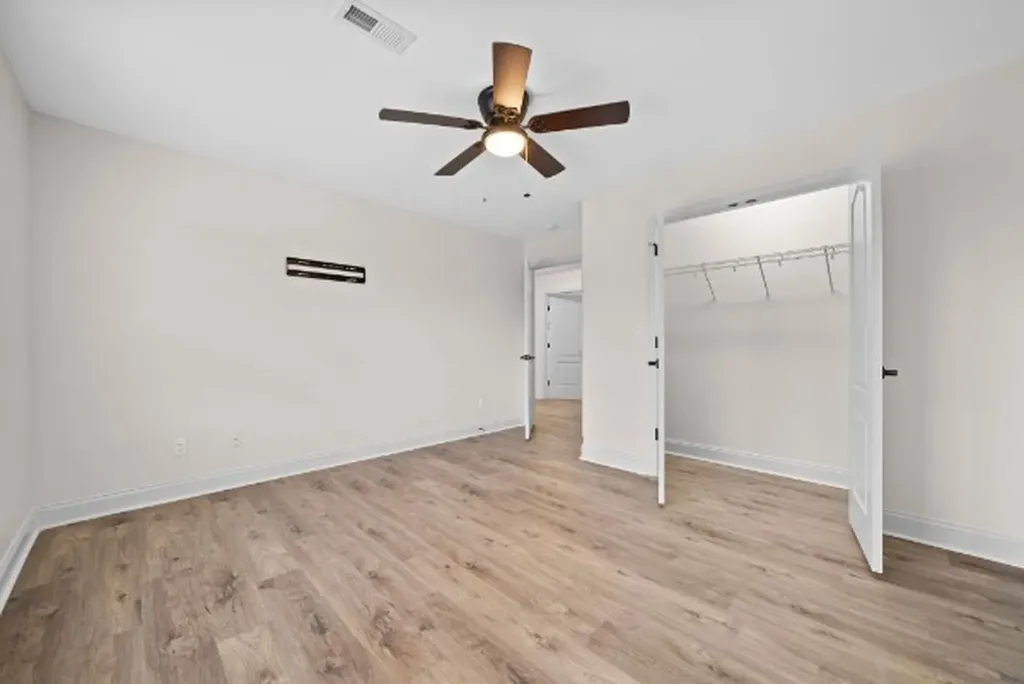 1957 Boyer Boulevard Clarksville TN 37043
