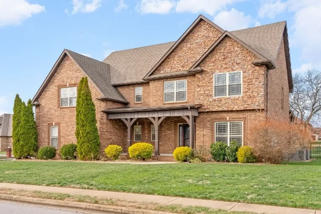 1957 Boyer Boulevard Clarksville TN 37043