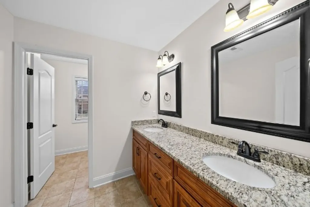 1957 Boyer Boulevard Clarksville TN 37043