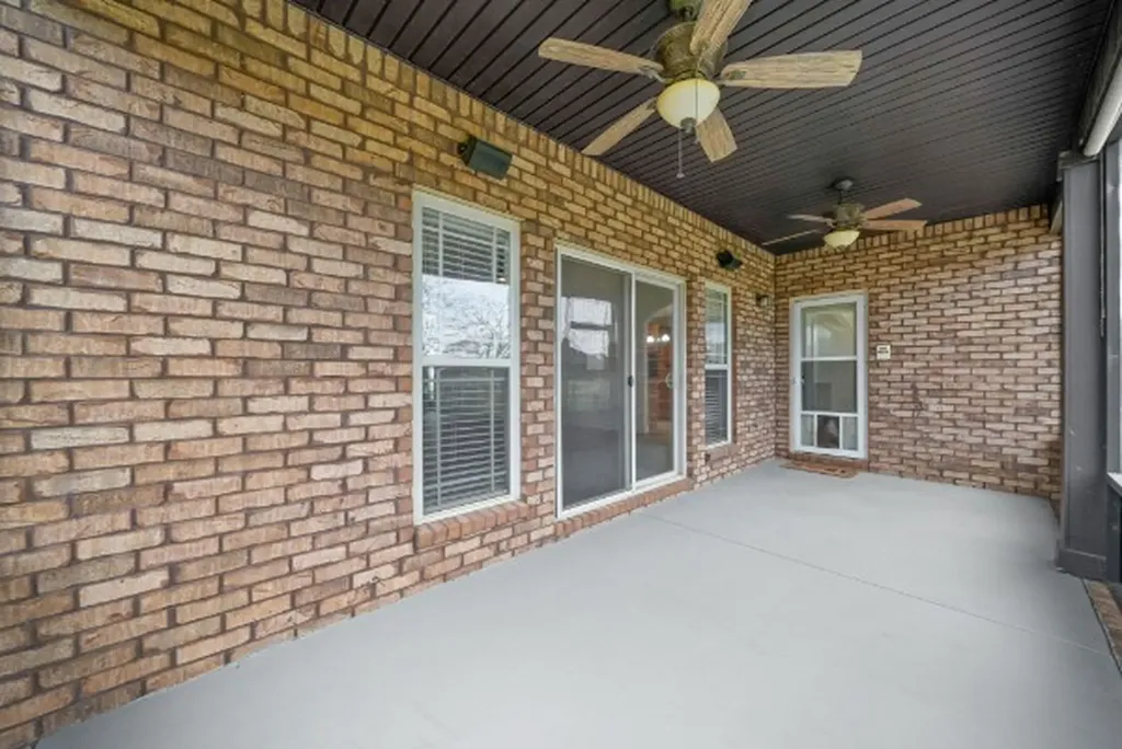 1957 Boyer Boulevard Clarksville TN 37043