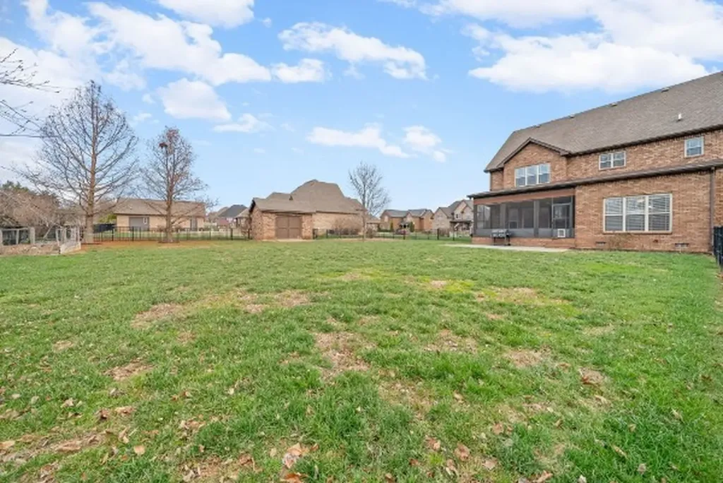 1957 Boyer Boulevard Clarksville TN 37043