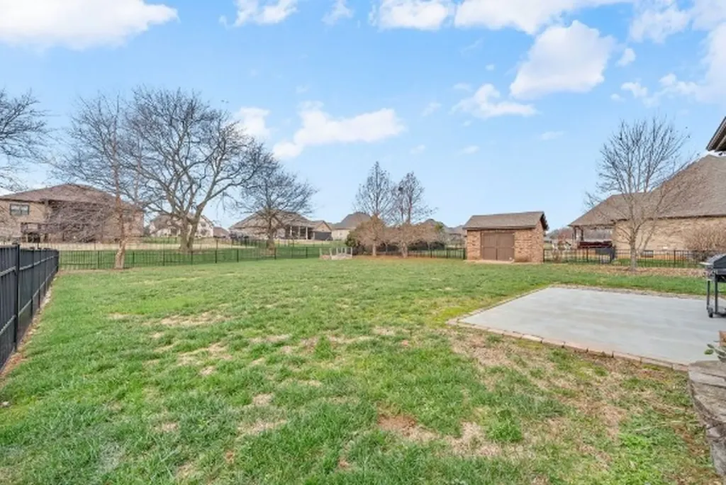 1957 Boyer Boulevard Clarksville TN 37043