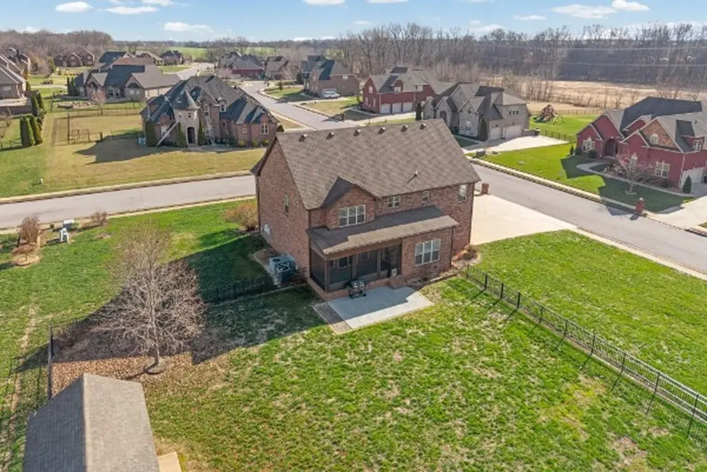 1957 Boyer Boulevard Clarksville TN 37043