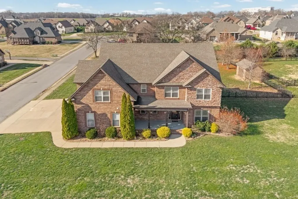 1957 Boyer Boulevard Clarksville TN 37043
